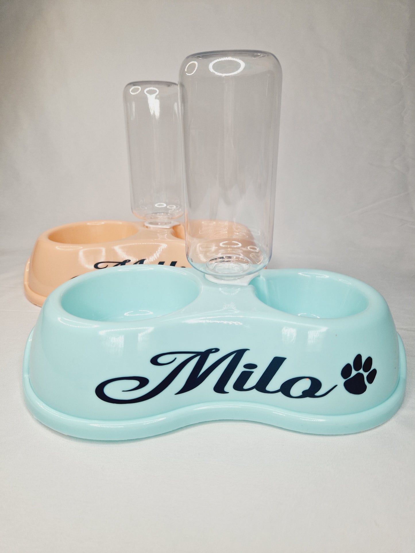 Personalised pet bowls with automatic water dispenser